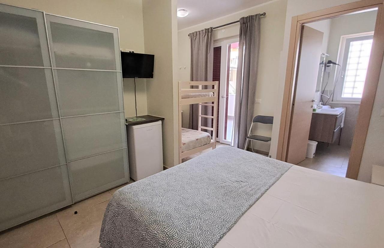 Guest House Roma Express Ladispoli Exterior photo